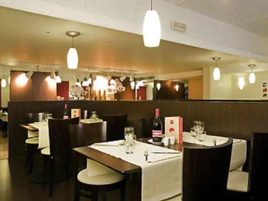 Ibis Paris Le Bourget Hotell La Courneuve Eksteriør bilde