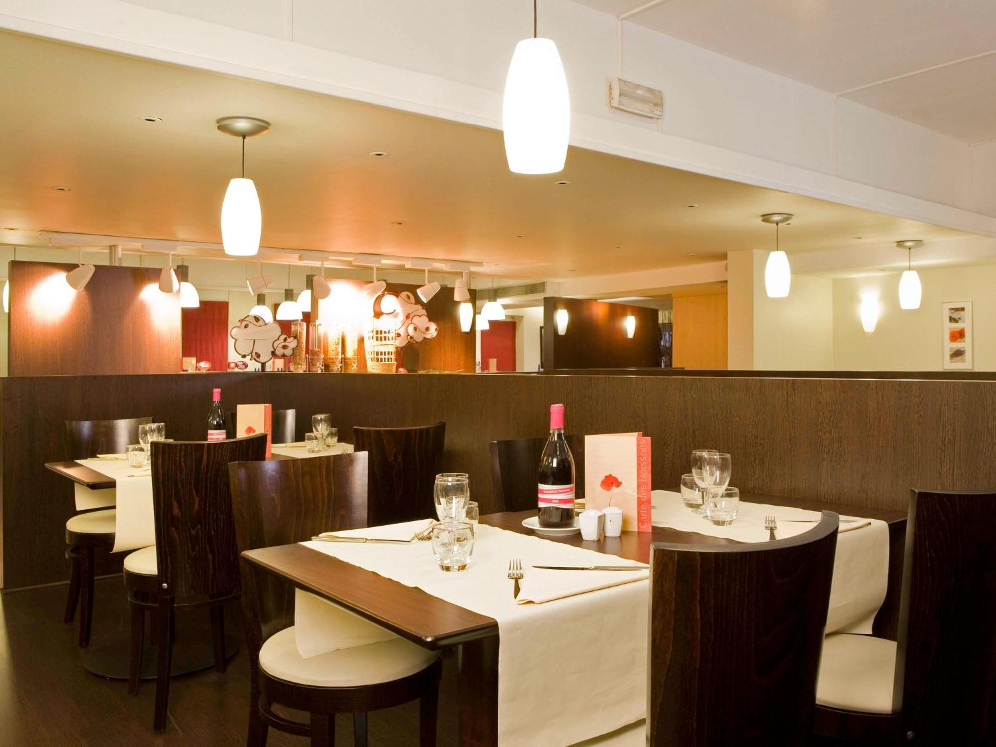 Ibis Paris Le Bourget Hotell La Courneuve Eksteriør bilde